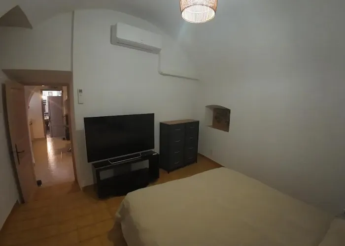 Apartmán Spacieux Vue Montagne- Parking Gratuit- Proche Ile Rousse